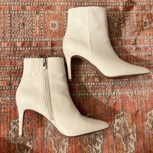 Steven by Steve Madden- White Booties with Zipper